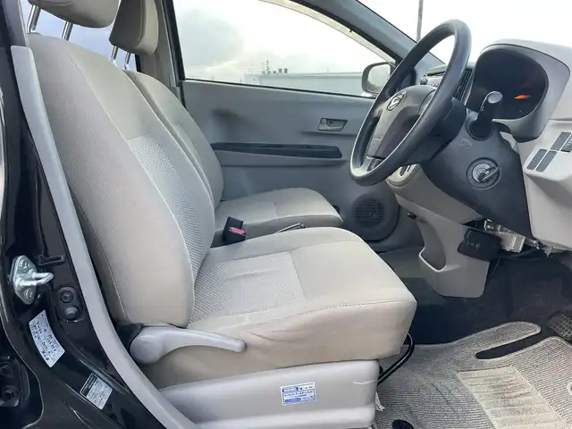 ダイハツ ミラ イース Lf メモリアルエディション 鳥取県 2013(平25)年 10.6万km ブラックマイカメタリック ４・Ｗ・Ｄ/社外ＣＤオーディオ／ＵＳＢ/キーレスキー/アイドリングストップ　/ヘットライトレベライザー/パワーウィンド/フロアマット/ドアバイザー