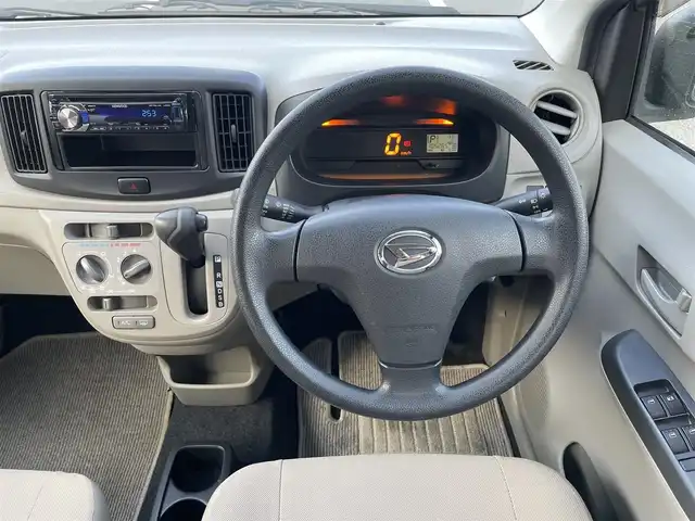 ダイハツ ミラ イース Lf メモリアルエディション 鳥取県 2013(平25)年 10.6万km ブラックマイカメタリック ４・Ｗ・Ｄ/社外ＣＤオーディオ／ＵＳＢ/キーレスキー/アイドリングストップ　/ヘットライトレベライザー/パワーウィンド/フロアマット/ドアバイザー