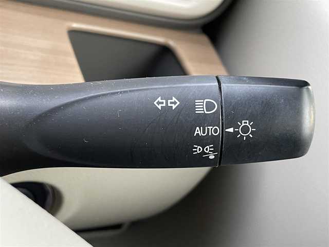 スズキ ラパン X 岡山県 2021(令3)年 4万km コフレピンクパールメタリック/ホワイト2トーンルーフ 純正ナビ　CN-RZ765W/フルセグTV、CD、DVD、Bluetooth、AM、FM/全方位カメラ/前席シートヒーター/オートライト/４WD/スズキセーフティサポート