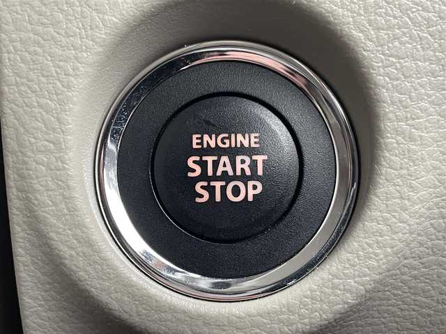 スズキ ラパン X 岡山県 2021(令3)年 4万km コフレピンクパールメタリック/ホワイト2トーンルーフ 純正ナビ　CN-RZ765W/フルセグTV、CD、DVD、Bluetooth、AM、FM/全方位カメラ/前席シートヒーター/オートライト/４WD/スズキセーフティサポート