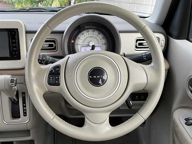 スズキ ラパン X 岡山県 2021(令3)年 4万km コフレピンクパールメタリック/ホワイト2トーンルーフ 純正ナビ　CN-RZ765W/フルセグTV、CD、DVD、Bluetooth、AM、FM/全方位カメラ/前席シートヒーター/オートライト/４WD/スズキセーフティサポート