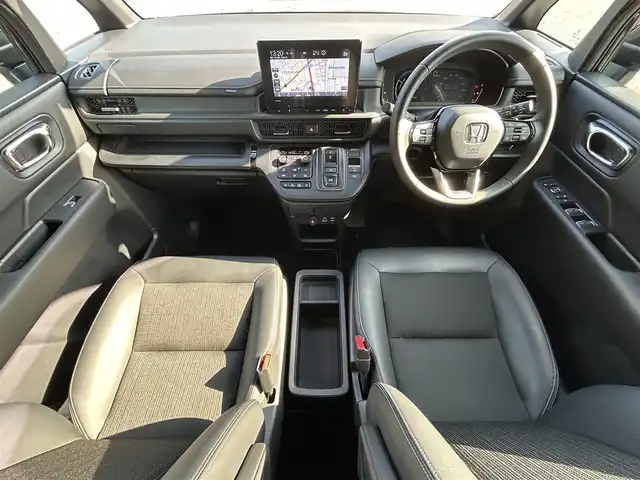 ホンダ ステップワゴン スパーダ eHEV 東京都 2024(令6)年 0.9万km クリスタルブラックパール ワンオーナー/純正9インチナビ/フルセグTV/Bluetoothオーディオ/DVD再生/バックカメラ/ビルトインETC/ナビ連動ドライブレコーダー/(DRH-229ND)/両側パワースライドドア/パワーバックドア/ハーフレザーシート/Honda SENSING