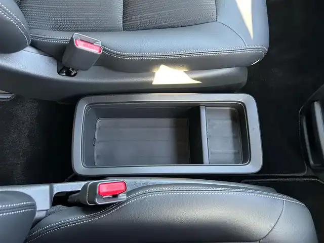 ホンダ ステップワゴン スパーダ eHEV 東京都 2024(令6)年 0.9万km クリスタルブラックパール ワンオーナー/純正9インチナビ/フルセグTV/Bluetoothオーディオ/DVD再生/バックカメラ/ビルトインETC/ナビ連動ドライブレコーダー/(DRH-229ND)/両側パワースライドドア/パワーバックドア/ハーフレザーシート/Honda SENSING