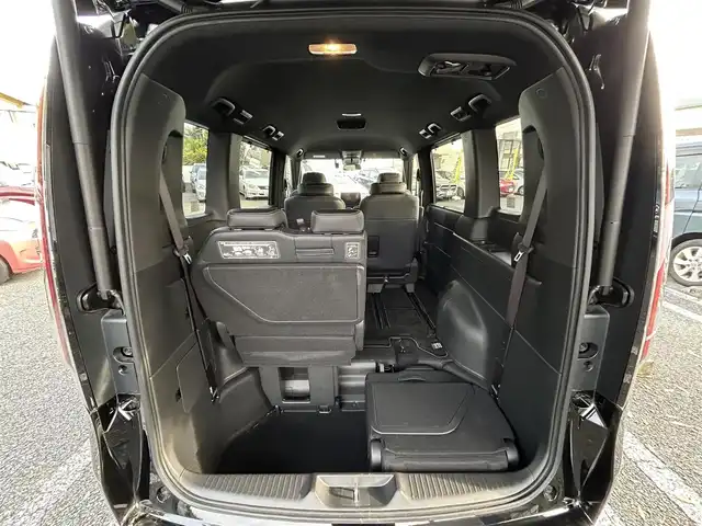 ホンダ ステップワゴン スパーダ eHEV 東京都 2024(令6)年 0.9万km クリスタルブラックパール ワンオーナー/純正9インチナビ/フルセグTV/Bluetoothオーディオ/DVD再生/バックカメラ/ビルトインETC/ナビ連動ドライブレコーダー/(DRH-229ND)/両側パワースライドドア/パワーバックドア/ハーフレザーシート/Honda SENSING