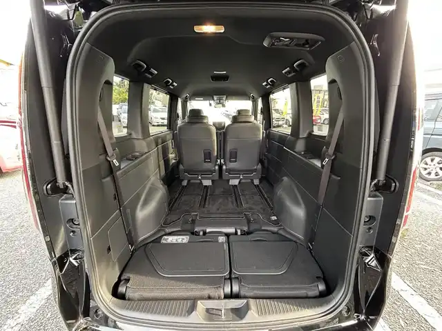 ホンダ ステップワゴン スパーダ eHEV 東京都 2024(令6)年 0.9万km クリスタルブラックパール ワンオーナー/純正9インチナビ/フルセグTV/Bluetoothオーディオ/DVD再生/バックカメラ/ビルトインETC/ナビ連動ドライブレコーダー/(DRH-229ND)/両側パワースライドドア/パワーバックドア/ハーフレザーシート/Honda SENSING