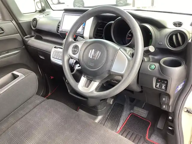 ホンダ Ｎ ＢＯＸ G SSパッケージ 京都府 2016(平28)年 2万km プレミアムアイボリーP 純正ナビ（ＶＸＭ－１６４ＣＳｉ）/　ＣＤ　ＢＴ　ＳＤ　ワンセグＴＶ/バックカメラ/前後ドライブレコーダー/ビルトインＥＴＣ/両側ＰＷスライドドア/前席シートヒーター/オートリトラミラー/ＨＩＤヘッドライト/オートライト/シートバックテーブル×２/前後アームレスト/リアサンシェード/アイドリングストップ/横滑り防止装置/スマートキー×２/新車保証書/取扱説明書