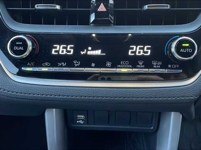 トヨタ カローラ クロス ハイブリッド S 福島県 2022(令4)年 3.8万km セメントグレーメタリック ワンオーナー　純正ディスプレイオーディオ　ナビ　バックカメラ　ビルトインＥＴＣ　プリクラッシュセーフティー　レーダークルーズコントロール　純正アルミホイール　ルーフレール　クリアランスソナー