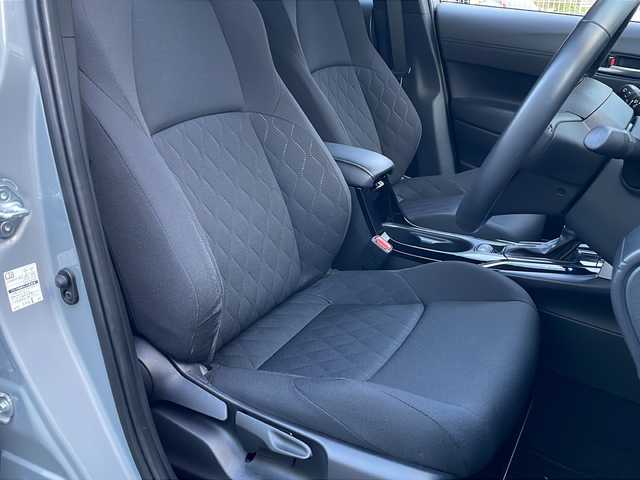 トヨタ カローラ クロス ハイブリッド S 福島県 2022(令4)年 3.8万km セメントグレーメタリック ワンオーナー　純正ディスプレイオーディオ　ナビ　バックカメラ　ビルトインＥＴＣ　プリクラッシュセーフティー　レーダークルーズコントロール　純正アルミホイール　ルーフレール　クリアランスソナー