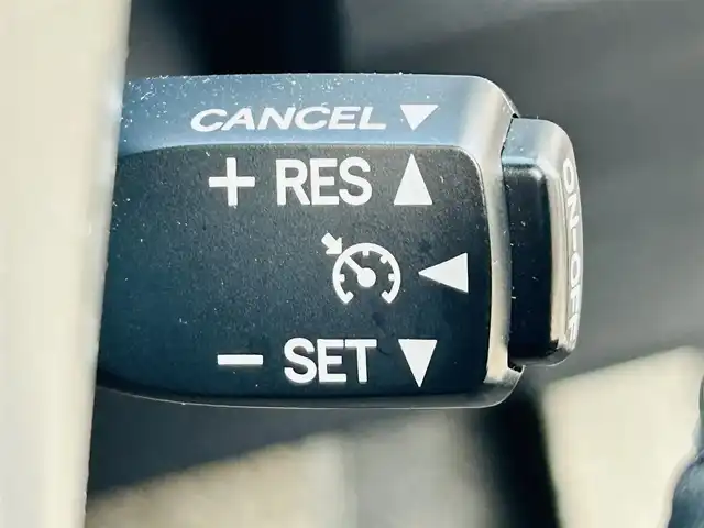 トヨタ プリウス G 岡山県 2015(平27)年 10万km ブラック (株)IDOMが運営する【じしゃロン岡山店】の自社ローン専用車両になります。こちらは現金またはオートローンご利用時の価格です。自社ローンご希望の方は別途その旨お申付け下さい/プッシュスタート/スペアキー1本/純正7インチナビ/バックカメラ/Bluetooth/AM/FM/CD/DVD/電格シート(運転席)/ハーフレザーシート