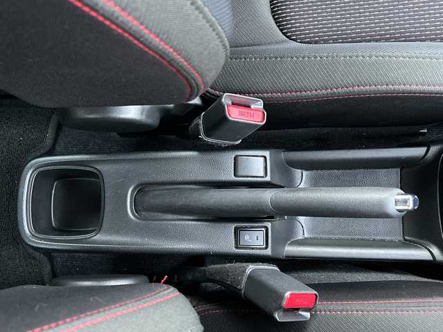 スズキ スイフト スポーツ セーフティPKG 長野県 2018(平30)年 13.7万km スピーディーブルーM ・ワンオーナー/・純正SDナビ/AM/FM/SD/DVD/Bluetooth/TV/iPod/・ETC/・クルーズコントロール/・レーンキープアシスト/・ステアリングリモコン/・オートライト/・LEDヘッドライト/・スペアキー/・プッシュスタート/・シートヒーター