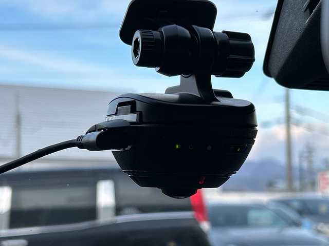 スズキ スイフト スポーツ セーフティPKG 長野県 2018(平30)年 13.7万km スピーディーブルーM ・ワンオーナー/・純正SDナビ/AM/FM/SD/DVD/Bluetooth/TV/iPod/・ETC/・クルーズコントロール/・レーンキープアシスト/・ステアリングリモコン/・オートライト/・LEDヘッドライト/・スペアキー/・プッシュスタート/・シートヒーター