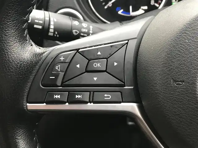 日産 エクストレイル ハイブリッド 20Xi レザーエディション 富山県 2020(令2)年 9.9万km シャイニングブルー ワンオーナー/純正９型ナビ/フルセグＴＶ／Bluetooth/プロパイロット/アラウンドビューモニター/スマートルームミラー/専用レザーシート/パワーバックドア/インテリキー/プッシュスタート/ＬＥＤヘッドライト/ビルトインＥＴＣ/シートヒーター/VDC/衝突軽減ブレーキ/保証書有り