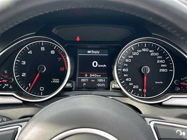 アウディ Ａ５ SB 2．0 TFSI クワトロ 福島県 2013(平25)年 2.9万km シルバー 純正メーカーナビ　バックＣ　フルセグ　ＧＰＳレーダー　Ｂｌｕｅｔｏｏｔｈ　電動黒革シートヒーター　パドルシフト　積込サマータイヤ付純正ＡＷ　ビルドインＥＴＣ　電動パーキングブレーキ　スマートキー