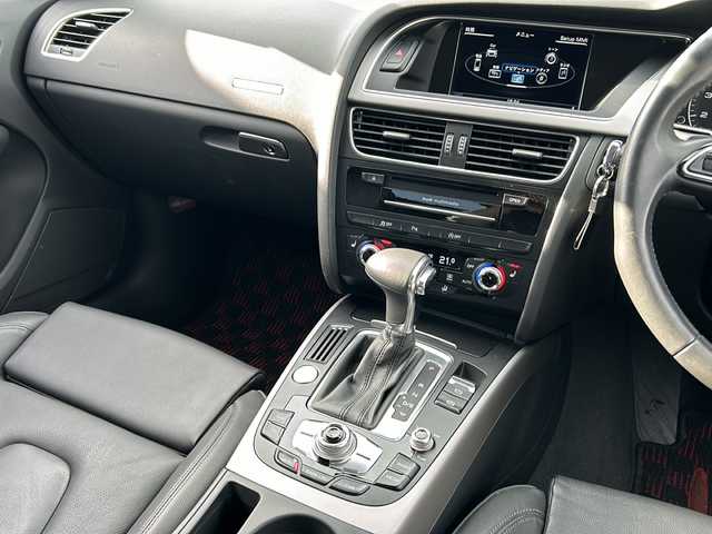 アウディ Ａ５ SB 2．0 TFSI クワトロ 福島県 2013(平25)年 2.9万km シルバー 純正メーカーナビ　バックＣ　フルセグ　ＧＰＳレーダー　Ｂｌｕｅｔｏｏｔｈ　電動黒革シートヒーター　パドルシフト　積込サマータイヤ付純正ＡＷ　ビルドインＥＴＣ　電動パーキングブレーキ　スマートキー