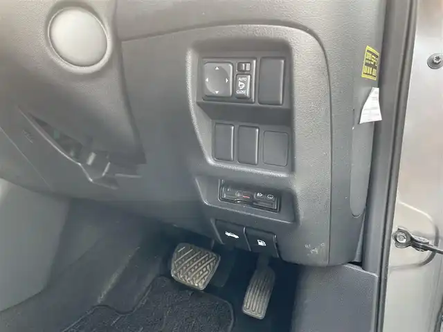 日産 ジューク 15RX タイプV 愛知県 2012(平24)年 3.9万km ダークメタルグレー ワンオーナー/社外ナビ（AM/FM/CD/DVD/BT/フルセグTV）/ETC/バックカメラ/プッシュスタート/電動格納ドアミラー/純正フロアマット/ドアバイザー