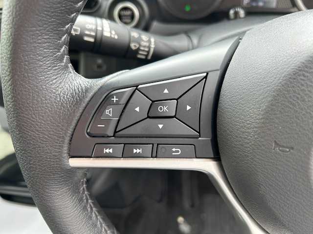 日産 デイズ ハイウェイスターX 大阪府 2022(令4)年 0.4万km ホワイトパール 純正９インチナビ　/フルセグ　/Ｂｌｕｅｔｏｏｔｈ　/全方位カメラ　/ドライブレコーダー　/ＬＥＤヘッドライト　/オートハイビーム　/前後コーナーセンサー　/フロアーマット　/サイドバイザー　/スマートキー