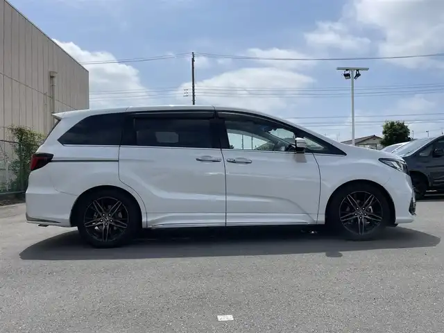 ホンダ オデッセイ アブソルート EX 東京都 2021(令3)年 5.3万km プラチナホワイトパール ホンダセンシング/純正ナビ/マルチビューカメラ/天吊モニター/ブラインドスポット/シートヒーター/両側電動スライドドア/ＥＴＣ/ドライブレコーダー/パワーシート/電動リアゲート/スマートキー