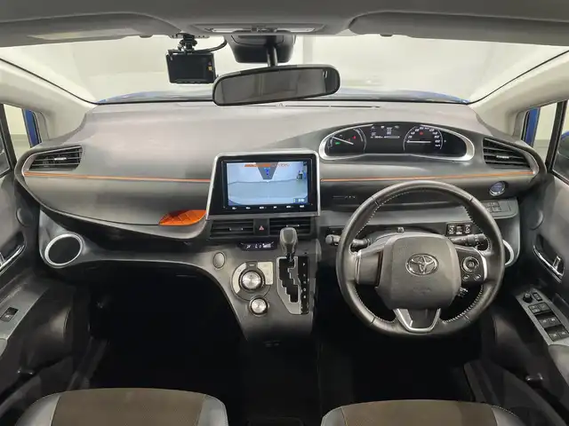 トヨタ シエンタ ハイブリッド G クエロ 愛知県 2019(令1)年 1.9万km コバルトブルーメタリック 純正９インチナビ　/(AM/FM/CD・DVD再生/フルセグTV/SD/Bluetooth)/トヨタセーフティーセンス　/　　-プリクラッシュセーフティ/　　-レーンディパーチャーアラート/　　-オートマチックハイビーム/両側パワースライドドア　/ＬＥＤヘッドライト　/ビルトインＥＴＣ　/バックカメラ　/前後ドライブレコーダー　/クリアランスソナー　/ＬＥＤフォグランプ　/プッシュスタート/　　-スマートキー/USB接続
