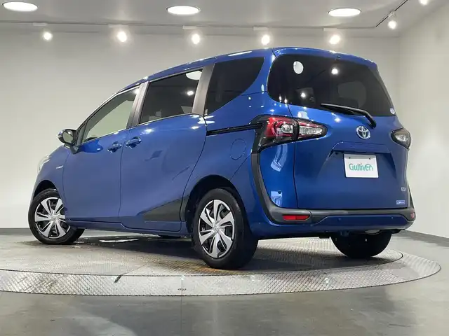トヨタ シエンタ ハイブリッド G クエロ 愛知県 2019(令1)年 1.9万km コバルトブルーメタリック 純正９インチナビ　/(AM/FM/CD・DVD再生/フルセグTV/SD/Bluetooth)/トヨタセーフティーセンス　/　　-プリクラッシュセーフティ/　　-レーンディパーチャーアラート/　　-オートマチックハイビーム/両側パワースライドドア　/ＬＥＤヘッドライト　/ビルトインＥＴＣ　/バックカメラ　/前後ドライブレコーダー　/クリアランスソナー　/ＬＥＤフォグランプ　/プッシュスタート/　　-スマートキー/USB接続
