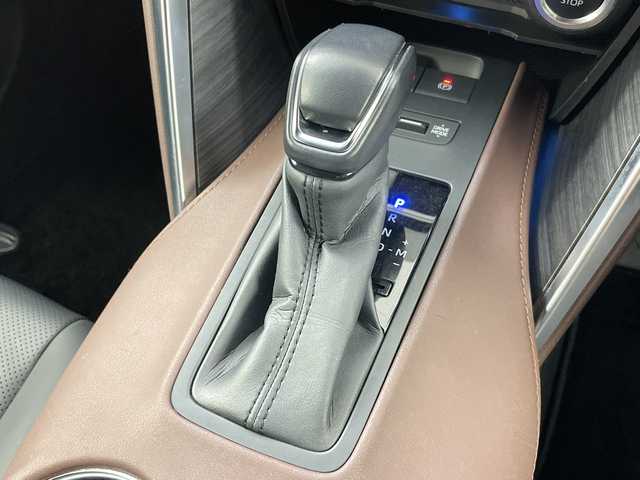 トヨタ ハリアー Z レザーパッケージ 道央・札幌 2021(令3)年 3.9万km ホワイトパールクリスタルシャイン ・４WD /トヨタセーフティセンス/・プリクラッシュセーフティ/・レーダークルーズコントロール/・純正１２.3インチディスプレイ/・JBLサウンドシステム/・Miracast/Bluetooth/フルセグ/・バックカメラ /・パワーバックドア /・ブラインドスポットモニター/・レザーシート/D.N席シートヒーター/・D.N席ベンチレーション/・D.N席パワーシート/・LEDライト/オートハイビーム/・ミラーヒーター/ステアリングヒーター/・デジタルインナーミラー/・ビルトインETC/・スマートキー