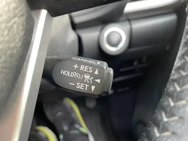 トヨタ ハイラックス Z 石川県 2022(令4)年 6.1万km ＤグリーンＭ 4WD/ディーゼル/アルパインディスプレイオーディオ/バックカメラ/LEDヘッドライト/ETC/トヨタセーフティセンス/YAKIMAラック/BATTLEZサスペンション/リフトUP/社外ブラックアルミホイール/コーナーセンサー/レーダークルーズ/ドライブレコーダー/スマートキー/プッシュスタート