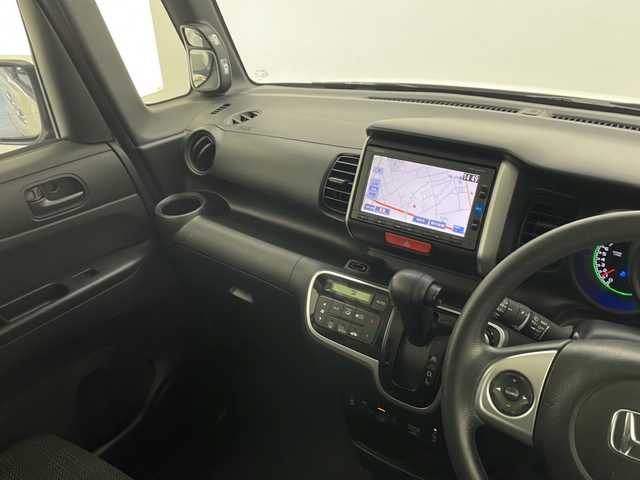 ホンダ Ｎ ＢＯＸ G Lパッケージ 長野県 2016(平28)年 4.9万km プレミアムホワイトパールⅡ 4WD/ワンオーナー/純正メモリナビ&ワンセグ&CD&BT/片側パワースライドドア/前席シートヒーター/2列目サンシェード/バックカメラ/ビルトインETC/ハロゲンライト/電動格納ミラー/ウィンカーミラー/純正ホイールキャップ装着/純正フロアマット/純正ドアバイザー/プッシュスタート/スマートキー/新車保証書