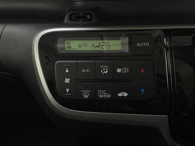 ホンダ Ｎ ＢＯＸ G Lパッケージ 長野県 2016(平28)年 4.9万km プレミアムホワイトパールⅡ 4WD/ワンオーナー/純正メモリナビ&ワンセグ&CD&BT/片側パワースライドドア/前席シートヒーター/2列目サンシェード/バックカメラ/ビルトインETC/ハロゲンライト/電動格納ミラー/ウィンカーミラー/純正ホイールキャップ装着/純正フロアマット/純正ドアバイザー/プッシュスタート/スマートキー/新車保証書