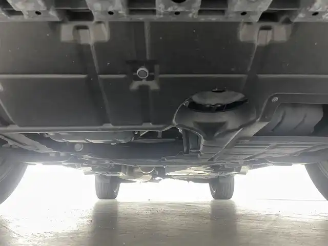 トヨタ ハリアー エレガンス 福島県 2015(平27)年 6.1万km ブラック パノラマサンルーフ/トヨタセーフティーセンス/・プリクラッシュセーフティー/・レーダークルーズコントロール/・クリアランスソナー/・レーンディパーチャーアラート/社外9型ALPINEナビ/・フルセグTV/・BT.CD/DVD.SD.AM/FM/パワーシート/ハーフレザーシート/ETC/LEDヘッドライト/純正AW/ステアリングスイッチ/プッシュスタート/スマートキー/純正フロアマット