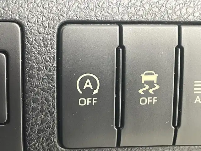 トヨタ ハリアー エレガンス 福島県 2015(平27)年 6.1万km ブラック パノラマサンルーフ/トヨタセーフティーセンス/・プリクラッシュセーフティー/・レーダークルーズコントロール/・クリアランスソナー/・レーンディパーチャーアラート/社外9型ALPINEナビ/・フルセグTV/・BT.CD/DVD.SD.AM/FM/パワーシート/ハーフレザーシート/ETC/LEDヘッドライト/純正AW/ステアリングスイッチ/プッシュスタート/スマートキー/純正フロアマット