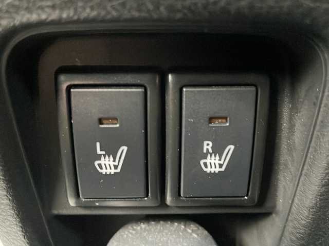 スズキ ハスラー Jスタイル ターボ 岐阜県 2021(令3)年 4.6万km シフォンアイボリーメタリック/ガンメタリック2トーン デュアルカメラブレーキサポート/スズキセーフティサポート/・後退時ブレーキサポート/・車線逸脱抑制制御機能/・車線逸脱警報機能/・パーキングソナー/・横滑り防止装置（ＥＳＰ）/純正ナビ/CD.DVD.BT.USB.SmartphoneLink/全方位カメラ/フルセグ/ハーフレザーシート/シートヒーター/ダウンヒルアシスト/グリップコントロール/ドライブレコーダー/アイドリングストップ/LEDヘッドライト/プッシュスタート/スマートキー