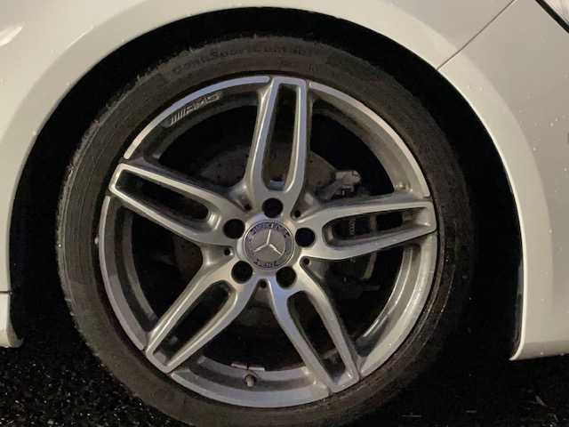 メルセデス・ベンツ ＣＬＡ１８０ Sブレイク　スポーツ 茨城県 2017(平29)年 6万km カルサイトホワイト 純正ナビ【AM/FM/CD/DVD/フルセグ】/レザーシート/バックカメラ/シートヒーター/D席パワーシート/メモリシート/ETC2.0/コーナーセンサー/横滑り防止装置/LEDライト/保証書/スペアキー×１