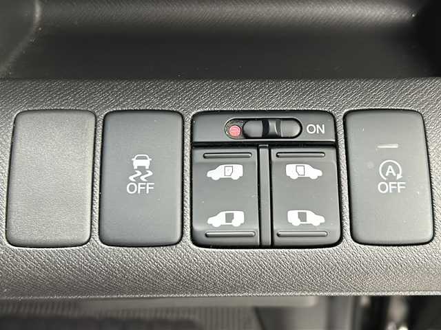 ホンダ ステップワゴン G コンフォートセレクション 大阪府 2013(平25)年 8.7万km クリスタルブラックパール 純正9インチインターナビ/【ワンセグTV/CD/DVD/USB接続/FM/AM】/両側パワースライドドア/クルーズコントロール/バックカメラ/100V電源/ビルトインETC/キセノンヘッドライト/オートライト/アイドリングストップ/リモコンキー/スペアキー１本/横滑り防止/ABS