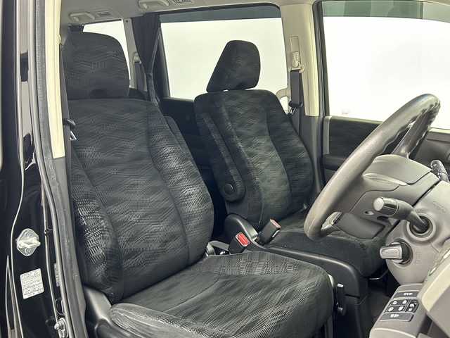 ホンダ ステップワゴン G コンフォートセレクション 大阪府 2013(平25)年 8.7万km クリスタルブラックパール 純正9インチインターナビ/【ワンセグTV/CD/DVD/USB接続/FM/AM】/両側パワースライドドア/クルーズコントロール/バックカメラ/100V電源/ビルトインETC/キセノンヘッドライト/オートライト/アイドリングストップ/リモコンキー/スペアキー１本/横滑り防止/ABS