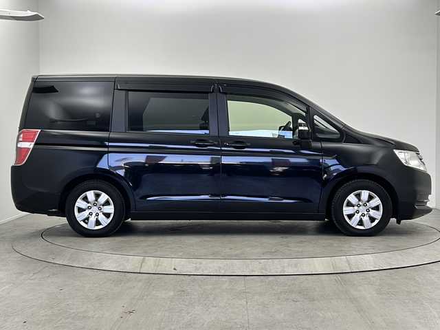 ホンダ ステップワゴン G コンフォートセレクション 大阪府 2013(平25)年 8.7万km クリスタルブラックパール 純正9インチインターナビ/【ワンセグTV/CD/DVD/USB接続/FM/AM】/両側パワースライドドア/クルーズコントロール/バックカメラ/100V電源/ビルトインETC/キセノンヘッドライト/オートライト/アイドリングストップ/リモコンキー/スペアキー１本/横滑り防止/ABS