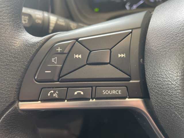 日産 ノート e－パワー X 埼玉県 2016(平28)年 8.9万km ダークメタルグレー エマージェンシーブレーキ /純正メモリナビ/　　CD/DVD/BT/フルセグ/ステアリングスイッチ /ETC