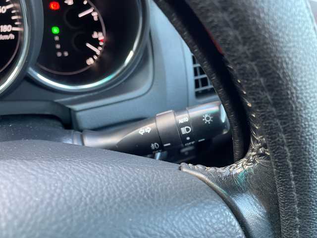 トヨタ ハリアー 240G プレミアム Lパッケージ 三重県 2010(平22)年 10.1万km シルバーM 登録時走行距離　１００３４２ｋｍ/ワンオーナー/禁煙車/黒革/社外ナビ（アルパイン）/AM/FM/CD/DVD/TV/フルセグテレビ/ETC/シートヒーター/バックカメラ/フロントカメラ/パワーステアリング/パワーウィンドウ/AUTOライト/AUTOエアコン/純正フロアマット/純正アルミホイール/電挌ミラー