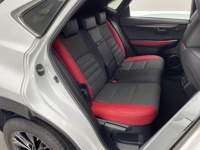 レクサス ＮＸ 300h Fスポーツ 宮崎県 2018(平30)年 4万km ホワイトノーヴァガラスフレーク 純正ナビ(CD/DVD/AM/FM/BT)/衝突軽減ブレーキ/車線逸脱警報/コーナーセンサー/クルーズコントロール/アイドリングストップ/全周囲バックカメラ/ステアリングスイッチ/電動格納ミラー/パワーバックドア/ハンドルヒーター/D/N席　シートヒーター/D/N席　エアーシート/プッシュスターター/電子パーキング/オートホールド/パドルシフト/フロアマット/ETC2.0