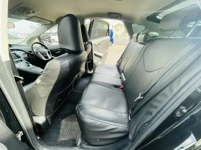 トヨタ プリウス S 岡山県 2014(平26)年 13万km ブラック (株)IDOMが運営する【じしゃロン岡山店】の自社ローン専用車両になります。こちらは現金またはオートローンご利用時の価格です。自社ローンご希望の方は別途その旨お申付け下さい/社外アルミ/社外シートカバー/純正ナビ/バックカメラ/ETC/CD/DVD/TV/BT