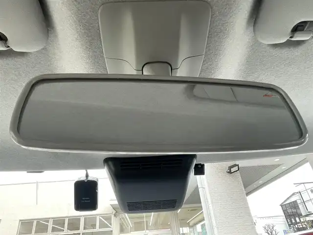 ダイハツ ムーヴ キャンバス G メイクアップ VS SAⅢ 高知県 2022(令4)年 0.7万km パールホワイトⅢ/スムースグレーマイカメタリック 2トーン 純正ナビ/(Bluetooth/CD/SD/DVD/USB/HDMI/フルセグ)/ETC/アラウンドビューモニター/前方ドライブレコーダー/D席シートヒーター/両側パワースライドドア/オートライト/オートマチックハイビーム/LEDヘッドライト/フォグランプ/プッシュスタート/スマートキー/スペアキー1本/アイドリングストップ/ウィンドシールドデアイサー/ベンチシート/純正フロアマット/横滑り防止装置/衝突被害軽減ブレーキ/電動格納ミラー/オートリトラクタブルミラー