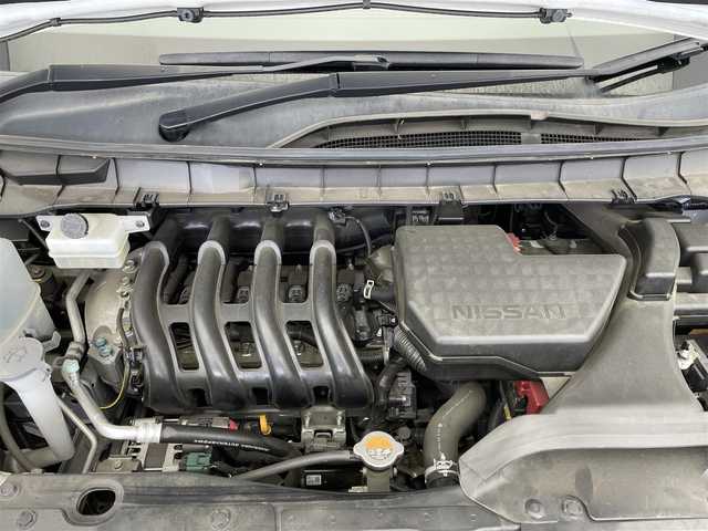 日産 セレナ ハイウェイスター V 滋賀県 2020(令2)年 5.8万km ブリリアントホワイトパール 2トーン 禁煙車/純正10型ナビ/CD/DVD/SD/Bluetooth/フルセグTV/アラウンドビューモニター/フリップダウンモニター/クルーズコントロール/両側パワースライドドア/ステアリングヒーター/シートヒーター/エマージェンシーブレーキ/BSM/ETC/ドラレコ/LEDヘッドライト/オートライト/プッシュスタート/スマートキー/純正アルミホイール