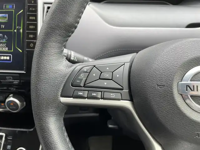 日産 セレナ ハイウェイスター V 滋賀県 2020(令2)年 5.8万km ブリリアントホワイトパール 2トーン 禁煙車/純正10型ナビ/CD/DVD/SD/Bluetooth/フルセグTV/アラウンドビューモニター/フリップダウンモニター/クルーズコントロール/両側パワースライドドア/ステアリングヒーター/シートヒーター/エマージェンシーブレーキ/BSM/ETC/ドラレコ/LEDヘッドライト/オートライト/プッシュスタート/スマートキー/純正アルミホイール