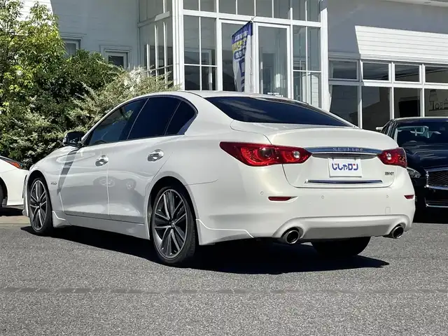 日産 スカイライン ハイブリッド 350GT Type SP 愛知県 2014(平26)年 11.4万km クリスタルホワイトパール (株)IDOMが運営する【じしゃロン名古屋鳴海店】の自社ローン専用車両になりますこちらは現金またはオートローンご利用時の価格です。自社ローンご希望の方は別途その旨お申付け下さい/プッシュスタート/レザーシート/前席パワーシート/シートヒーター/純正ナビ・TV/アラウンドビューモニター/クルーズコントロール/ETC