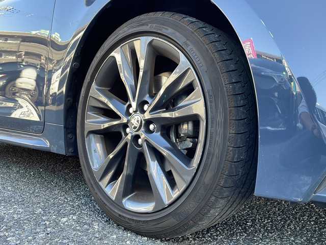 トヨタ カローラツーリング ダブルバイビー 大阪府 2023(令5)年 1.6万km マッシブグレー 純正ディスプレイオーディオ/純正ナビ.フルセグ.BT/バックカメラ/ビルトインETC2.0/オートLEDヘッドライト/オートハイビーム/レーダークルコン/スマートキー/プッシュスタート/クリアランスソナー/ブラインドスポットモニター/純正フロアマット