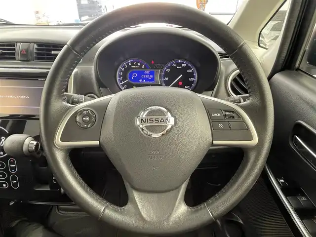 日産 デイズ ハイウェイスターG ターボ 大阪府 2018(平30)年 5.9万km プレミアムパープルP エマージェンシーブレーキ/純正ナビ（Bluetooth/CD/DVD/AM/FM）/アラウンドビューモニター/クルーズコントロール/フォグランプ/オートマチックハイビーム/純正15インチアルミホイール/車線逸脱警報機能/先行車発進お知らせ機能/標識認識機能/スマートキー/ETC