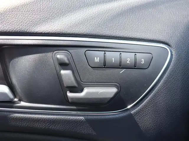 メルセデス・ベンツ ＧＬＡ４５ 4MATIC 宮城県 2015(平27)年 4万km ダークグレー マットボディーカラー/純正ナビＴＶ/・フルセグ・ＣＤ・ＤＶＤ・ＵＳＢ・ＳＤ・ＢＴ/ＡＭＧレザーエクスクルーシブＰＫＧ/ベーシックＰＫＧ/レーダーセーフティＰＫＧ/パノラマルーフ/パワーテールゲート/ディストロニックプラス/衝突防止アシスト/アテンションアシスト/ブラインドスポットアシスト/レーンキープアシスト/パドルシフト/バックカメラ/レザーシート/左右メモリー機能付きパワーシート/左右シートヒーター/キーレスゴー/ビルトインＥＴＣ/純正１９インチＡＷ/純正フロアマット（ゴム製）/カラーコード６６２：デジーノマウンテングレーマグノ