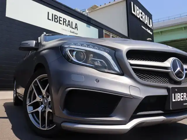メルセデス・ベンツ ＧＬＡ４５ 4MATIC 宮城県 2015(平27)年 4万km ダークグレー マットボディーカラー/純正ナビＴＶ/・フルセグ・ＣＤ・ＤＶＤ・ＵＳＢ・ＳＤ・ＢＴ/ＡＭＧレザーエクスクルーシブＰＫＧ/ベーシックＰＫＧ/レーダーセーフティＰＫＧ/パノラマルーフ/パワーテールゲート/ディストロニックプラス/衝突防止アシスト/アテンションアシスト/ブラインドスポットアシスト/レーンキープアシスト/パドルシフト/バックカメラ/レザーシート/左右メモリー機能付きパワーシート/左右シートヒーター/キーレスゴー/ビルトインＥＴＣ/純正１９インチＡＷ/純正フロアマット（ゴム製）/カラーコード６６２：デジーノマウンテングレーマグノ
