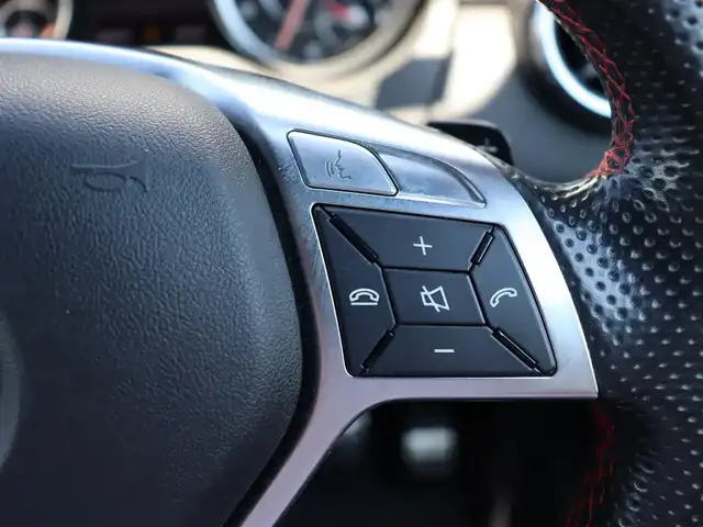 メルセデス・ベンツ ＧＬＡ４５ 4MATIC 宮城県 2015(平27)年 4万km ダークグレー マットボディーカラー/純正ナビＴＶ/・フルセグ・ＣＤ・ＤＶＤ・ＵＳＢ・ＳＤ・ＢＴ/ＡＭＧレザーエクスクルーシブＰＫＧ/ベーシックＰＫＧ/レーダーセーフティＰＫＧ/パノラマルーフ/パワーテールゲート/ディストロニックプラス/衝突防止アシスト/アテンションアシスト/ブラインドスポットアシスト/レーンキープアシスト/パドルシフト/バックカメラ/レザーシート/左右メモリー機能付きパワーシート/左右シートヒーター/キーレスゴー/ビルトインＥＴＣ/純正１９インチＡＷ/純正フロアマット（ゴム製）/カラーコード６６２：デジーノマウンテングレーマグノ