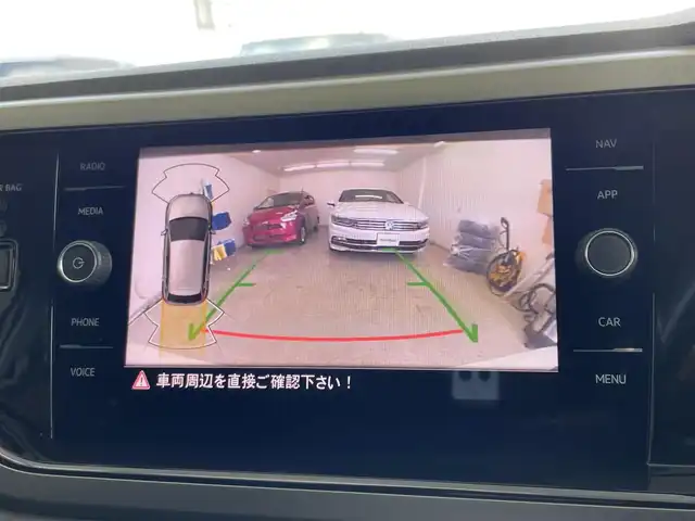 フォルクスワーゲン ポロ TSIコンフォートライン 千葉県 2021(令3)年 6.4万km 白 セーフティパッケージ/・アダプティブクルーズコントロール/・レーンキープアシスト/・駐車支援システム/・ブラインドスポットディテクション/・パークティスタンスコントロール/・オプティカルパーキングシステム/・リアトラフィックアラート/純正ナビ/・FM/AM/BTオーディオ/リアビューカメラ/LEDヘッドランプ/左右独立温度調節オートエアコン/スマートエントリー/スタートシステム/保証書/取扱説明書
