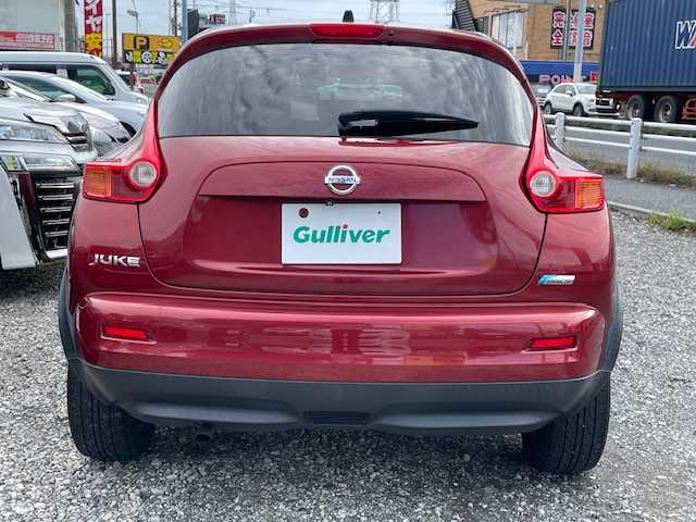 日産 ジューク 15RX タイプV 埼玉県 2012(平24)年 11万km ラディアントレッド 純正SDナビ/　DTV/CD/FM/AM/BT/バックカメラ/ビルトインETC/オートライト/プッシュスタート/スマートキー/純正フロアマット/革ステアリング
