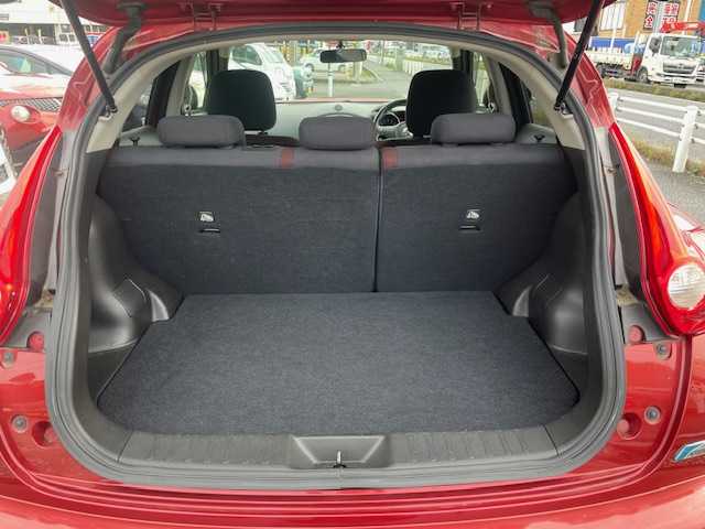 日産 ジューク 15RX タイプV 埼玉県 2012(平24)年 11万km ラディアントレッド 純正SDナビ/　DTV/CD/FM/AM/BT/バックカメラ/ビルトインETC/オートライト/プッシュスタート/スマートキー/純正フロアマット/革ステアリング